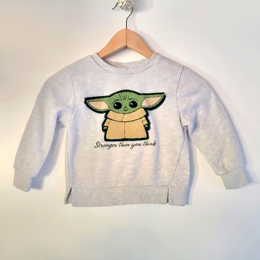 STAR WARS|  Baby Yoda Patch Crew Neck Gray Sweater Size 4T - Unisex